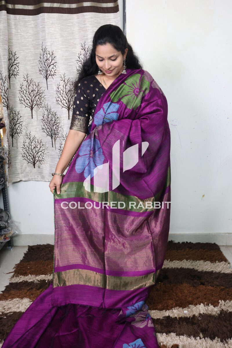 Pure Matka silk multicolour hibiscus jamdani saree - Magenta - Image 2